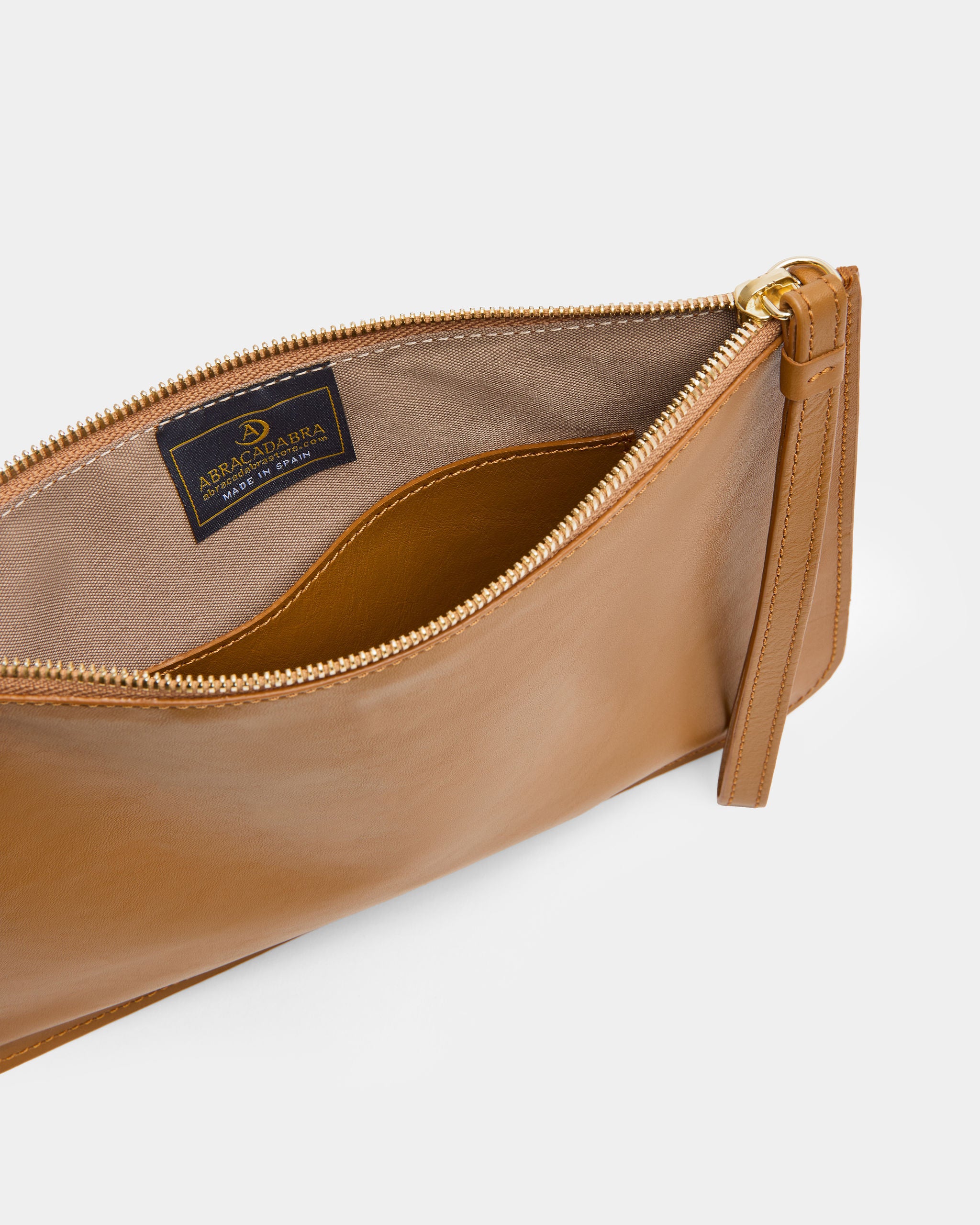 Cartera Plana Asa Cuero