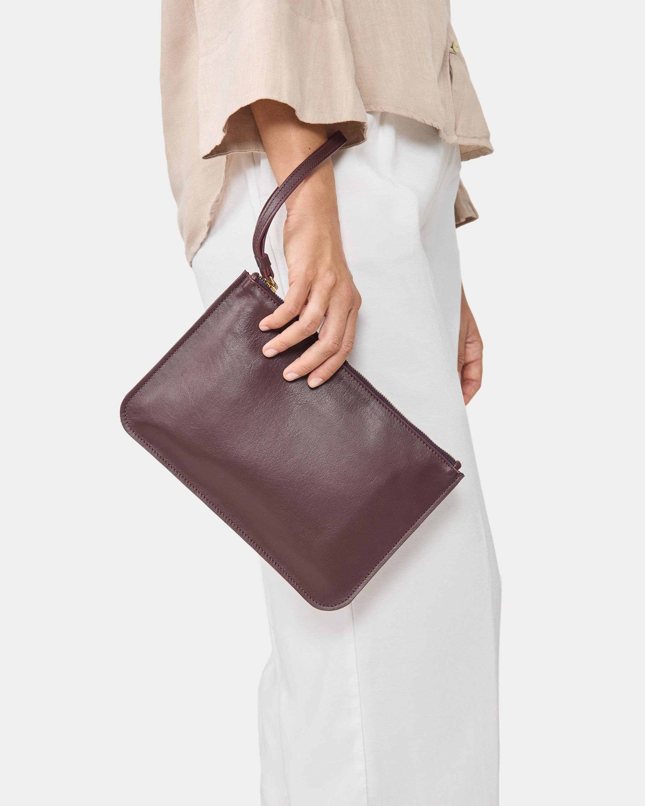 Cartera Plana Asa Burdeos